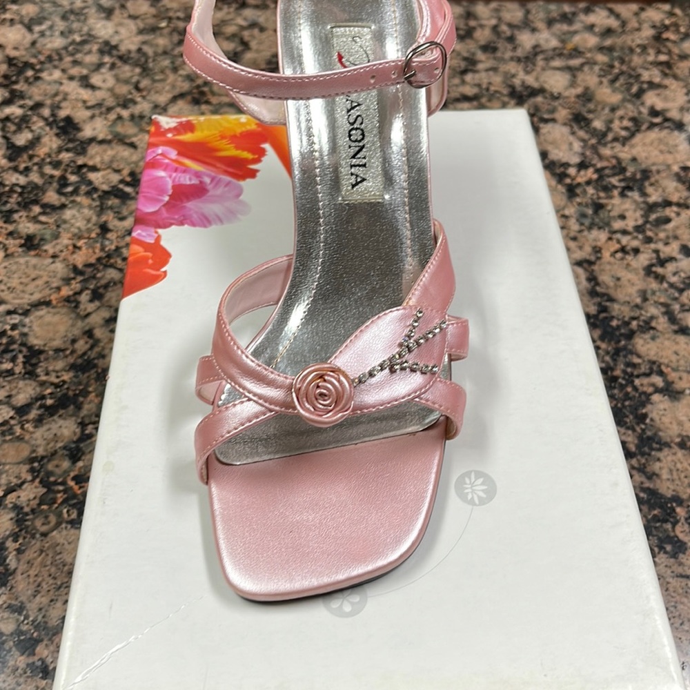 Never Been Worn